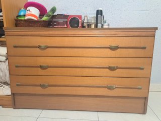 Comoda+espejo+2mesitas