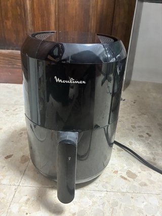 Freidora de aire Moulinex negra