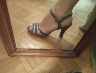 Sandalias de tacón con tiras