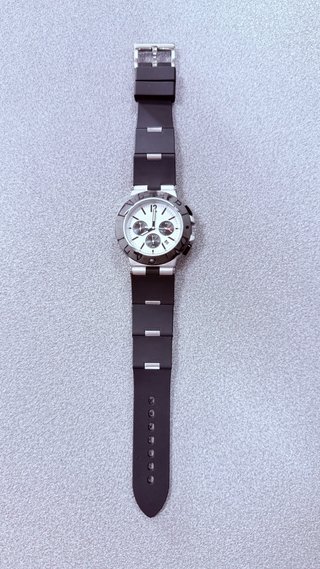 Orologio al quarzo nero