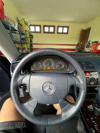 Mercedes-Benz CLK 320