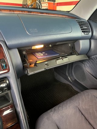Mercedes-Benz CLK 320