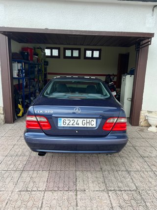 Mercedes-Benz CLK 320