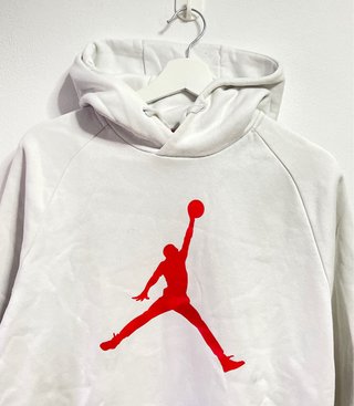 Sudadera Jordan Blanca con Logo Rojo talla L
