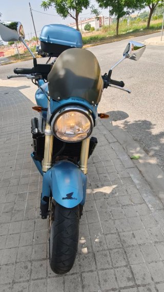 Honda CB600F Hornet 600cc Azul y Beige