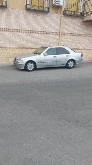Mercedes-Benz Clase C 240