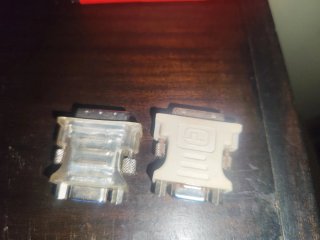 2 Adaptadores DVI para VGA