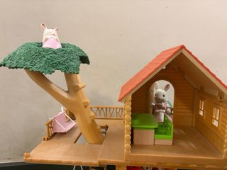 Casita del árbol Sylvanian Families