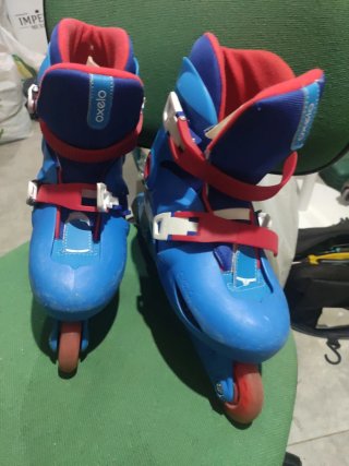 Patines Oxelo Azules y Rojos