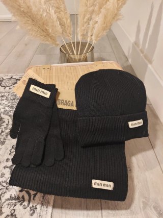 Conjunto Miu Miu Gorro, Braga y Guantes Negro