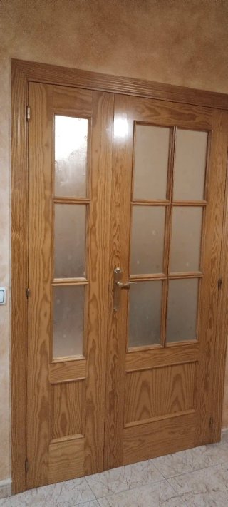 Puertas de madera para salón