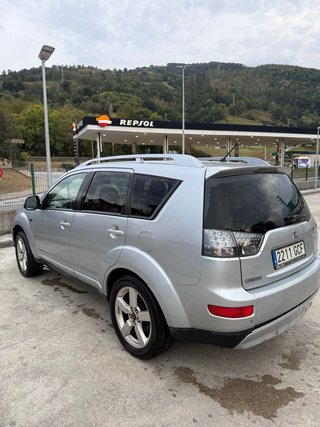 Mitsubishi Outlander 2008