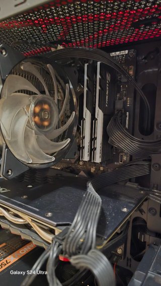 Ordenador de sobremesa para gaming.