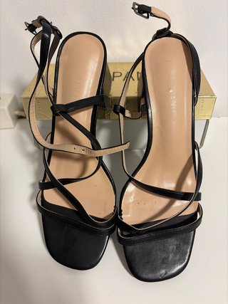 Sandalias de tacón negras