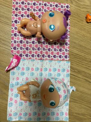 Lote de 2 muñecas bellies