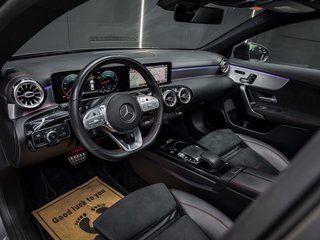 Mercedes-Benz Clase CLA AMG NIGHT