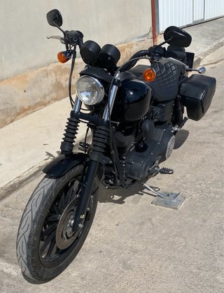 Harley-Davidson Dyna Super Glide Sport Negra
