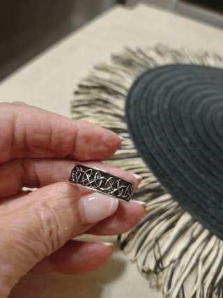 Anillo de acero con diseño entrelazado talla grand