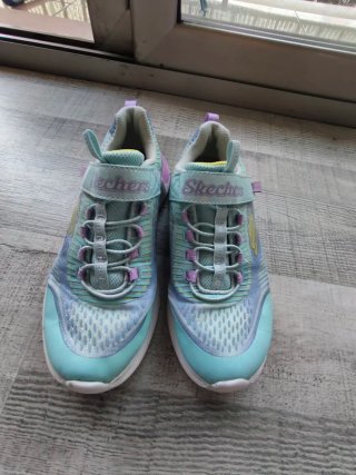 Deportivas niña
