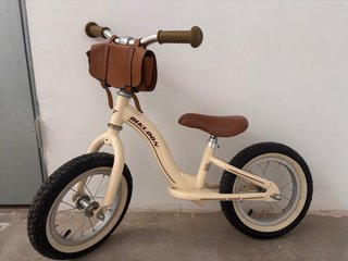 Bicicleta sin pedales Janod Bikloon