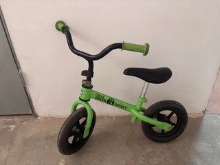 Bicicleta sin pedales Chicco Green Rocket