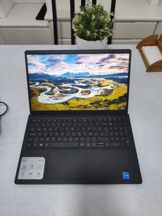 Portátil Dell Inspiron 15 3530 Negro