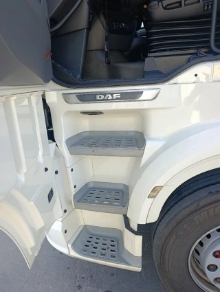 Cabeza tractora DAF 530