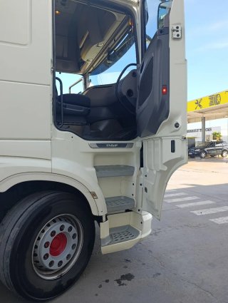 Cabeza tractora DAF 530