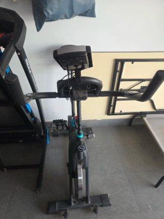 Bicicleta de Spinning Cecotec. Bicicleta estatica
