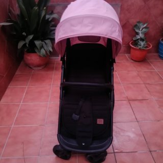 Silla de paseo ligera Kinderkraft rosa