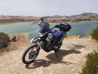 Yamaha xt 660r Moto Azul y Blanca