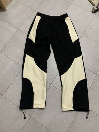 Conjunto Chándal Negro y Blanco