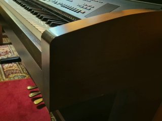 Yamaha Clavinova CVP-303.