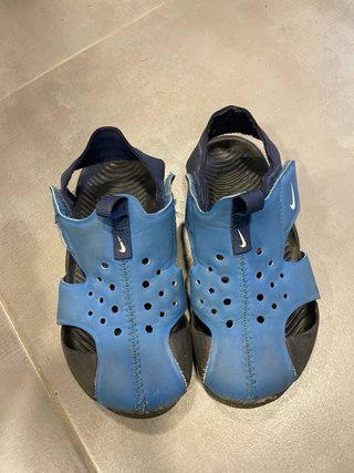 Chanclas Nike para bebe talla 23
