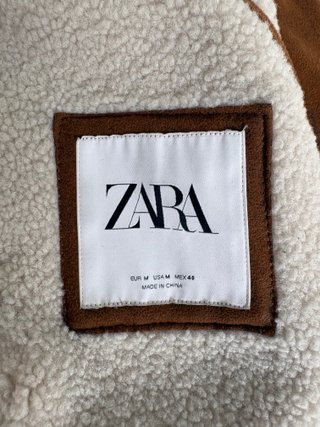 Abrigo Zara forrado de borreguito