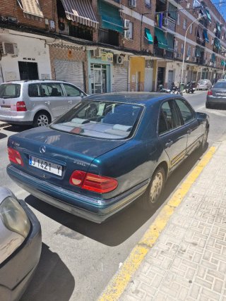 Mercedes-Benz w210  1996 ITV de agosto 2026