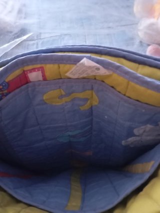 Cubre cama infantil amarillo