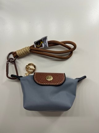 Monedero Longchamp pequeño con cordón