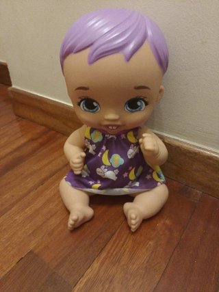 Muñeca Bebé con Dientes