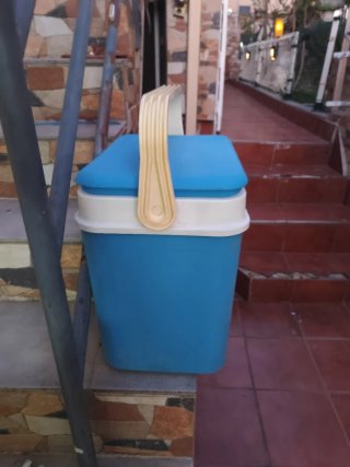 Nevera de Playa Azul y Blanca