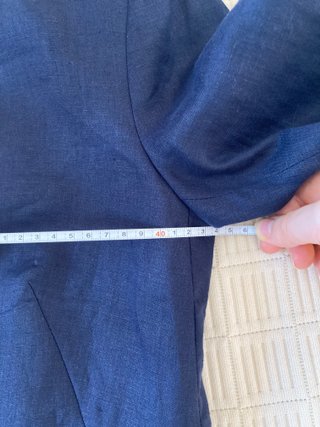 Blazer de lino azul (Mango)