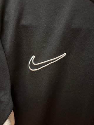 Camiseta Nike Negra y Blanca