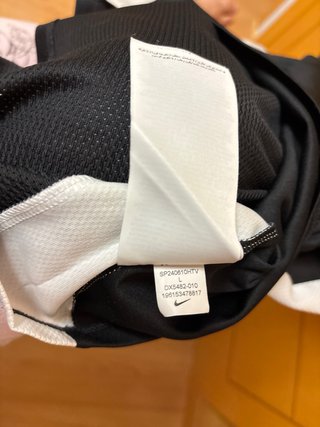 Camiseta Nike Negra y Blanca