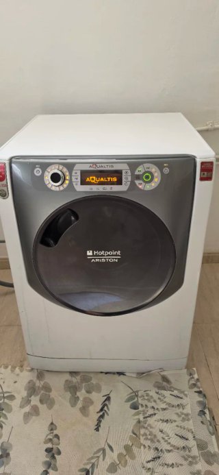 Lavadora y secadora Hotpoint Ariston Aqualtis