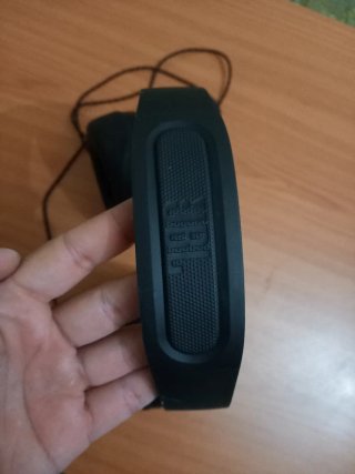 Auriculares JBL para gamers con micrófono.