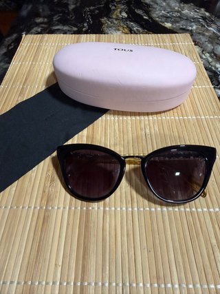 Gafas de Sol Tous Cat-Eye Negras