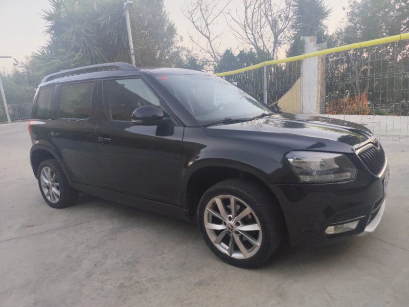 Škoda Yeti 1.2 TSI Ambition 4x2 (2014) 2015, foto 2