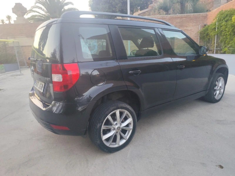 Škoda Yeti 1.2 TSI Ambition 4x2 (2014) 2015, foto 4
