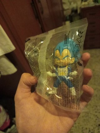 Figura Vegeta Super Saiyan Blue burger King