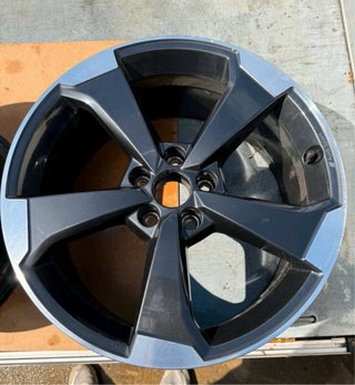Llantas Audi SQ2 19 Originales